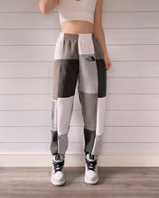 Load image into Gallery viewer, (S/M) Ash Grey 1/1 Joggers
