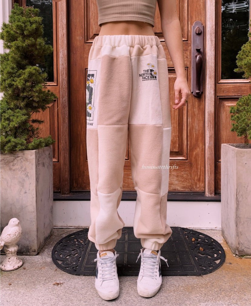 (XS-M) Dusty Daisy Reworked Joggers