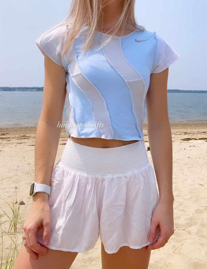 (XS) Light Ocean Waves Reworked Open Hem Top