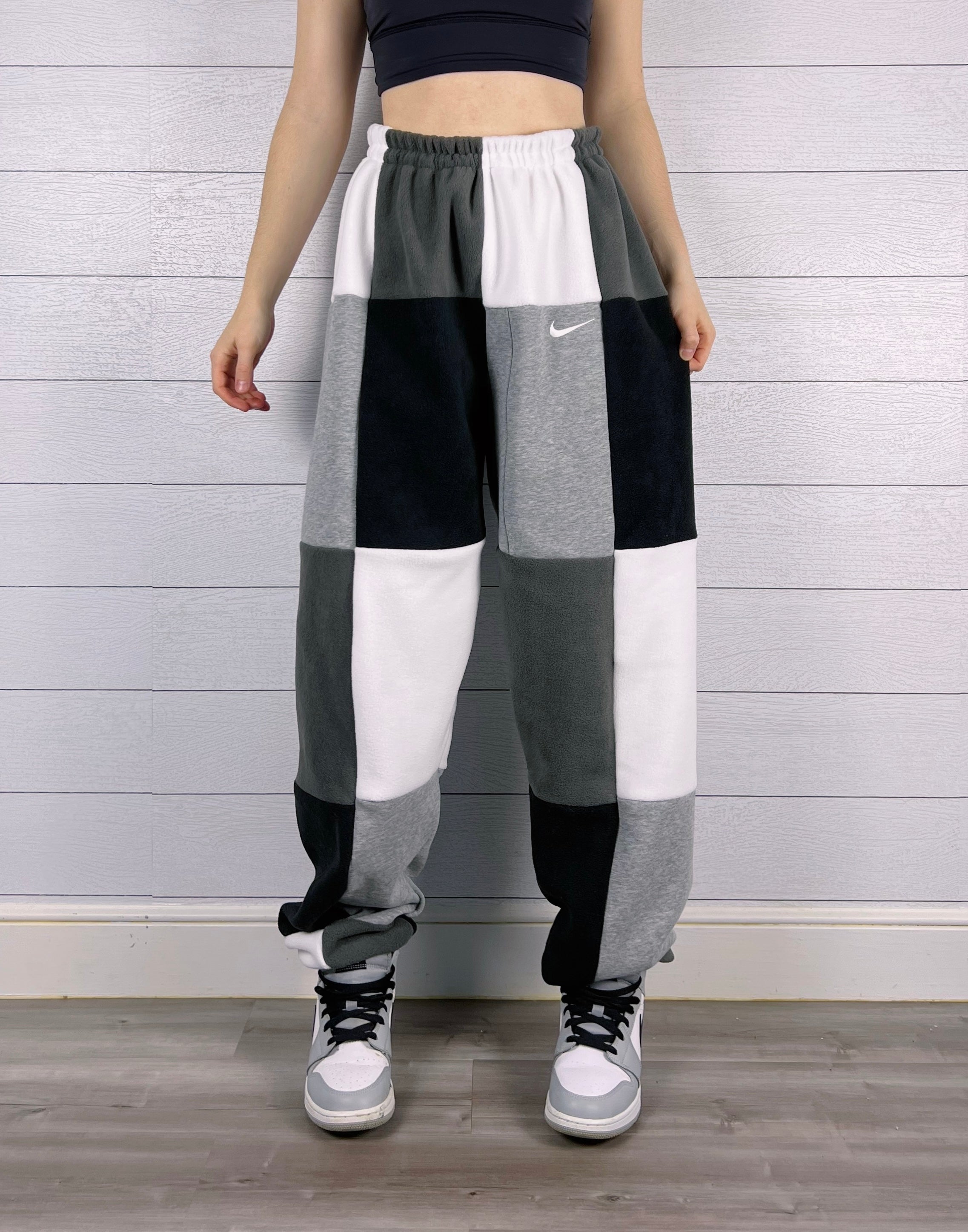 (L/XL) Diamond 1/1 Joggers