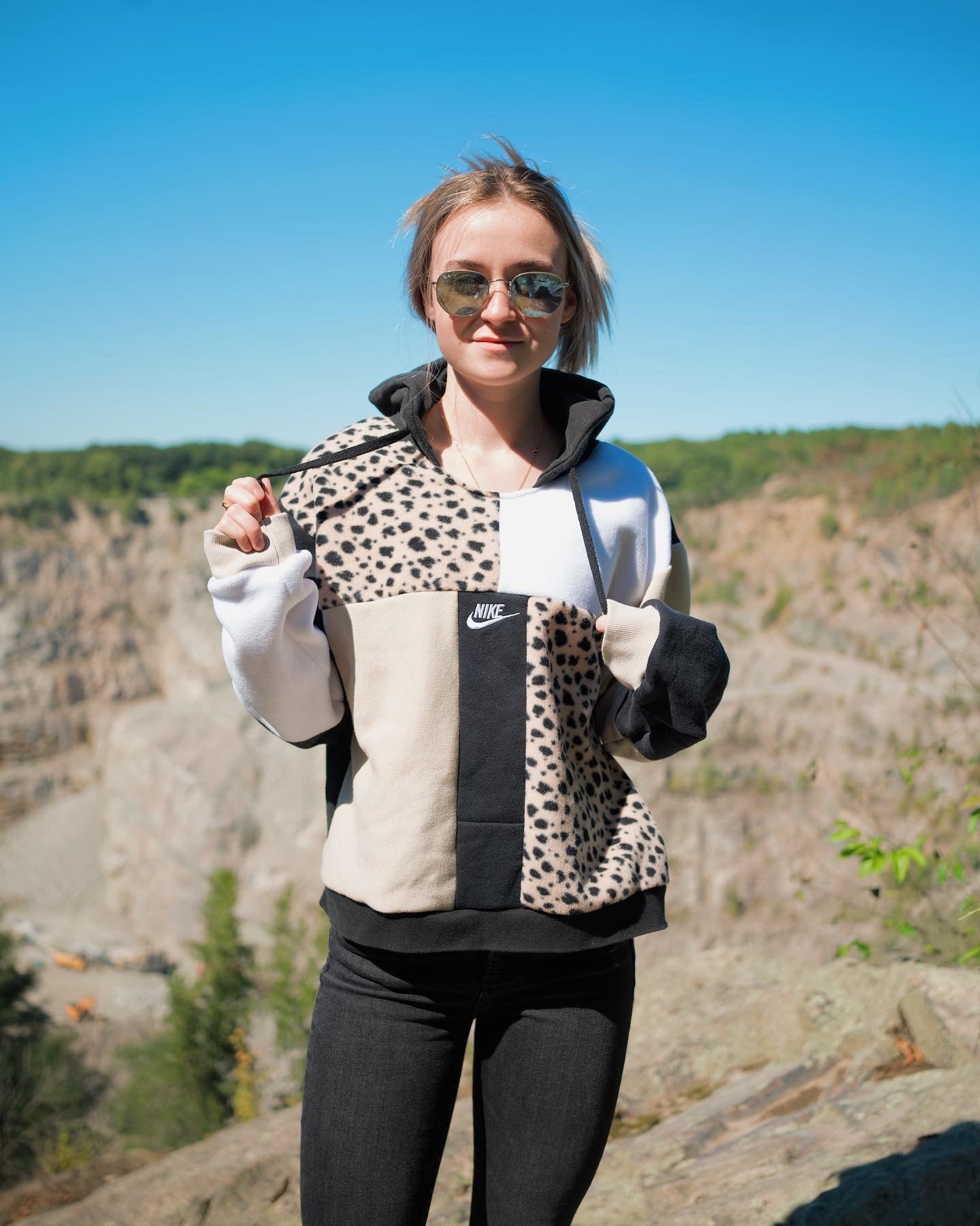 (L) Rustic Dots 1/1 Hoodie