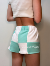 Load image into Gallery viewer, Green&amp;White Plush Fleece Colorblock Shorts
