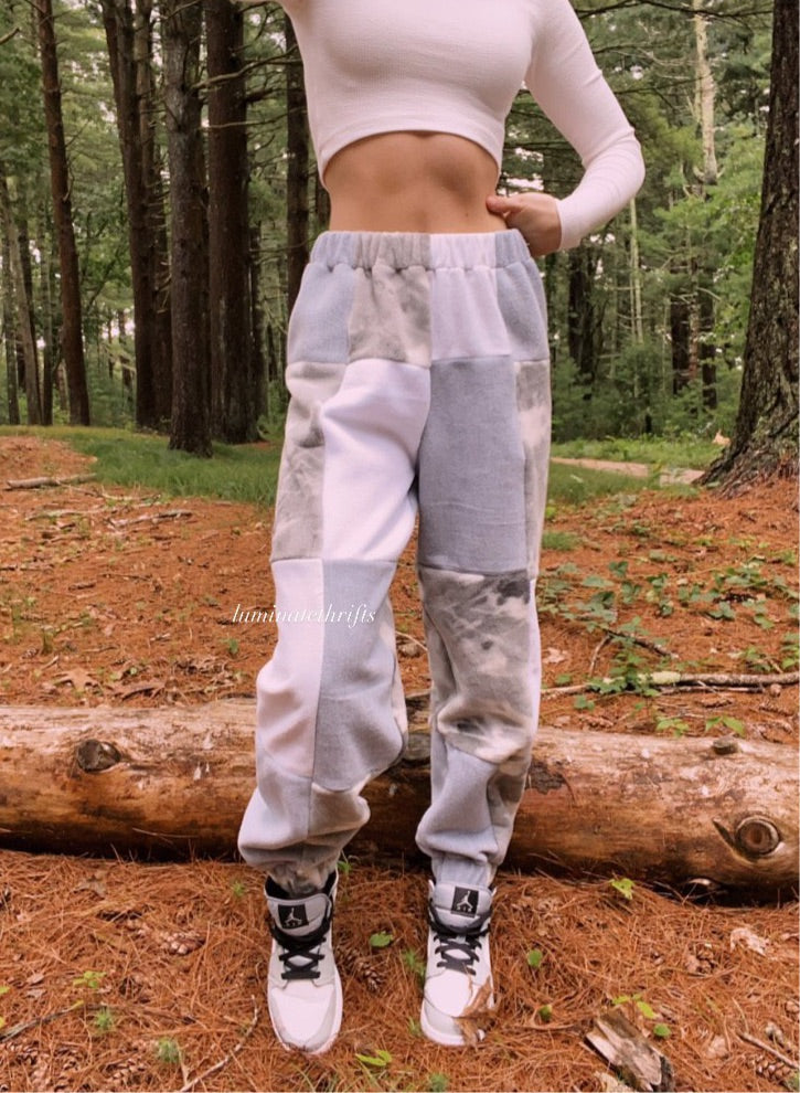 (XS-M) Light Diamond Starburst Reworked Joggers