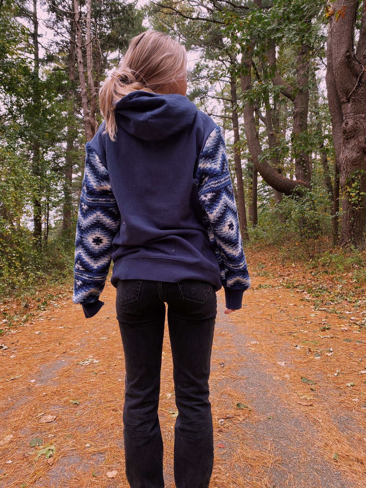 (L/XL) Aztec Sherpa Reworked Hoodie
