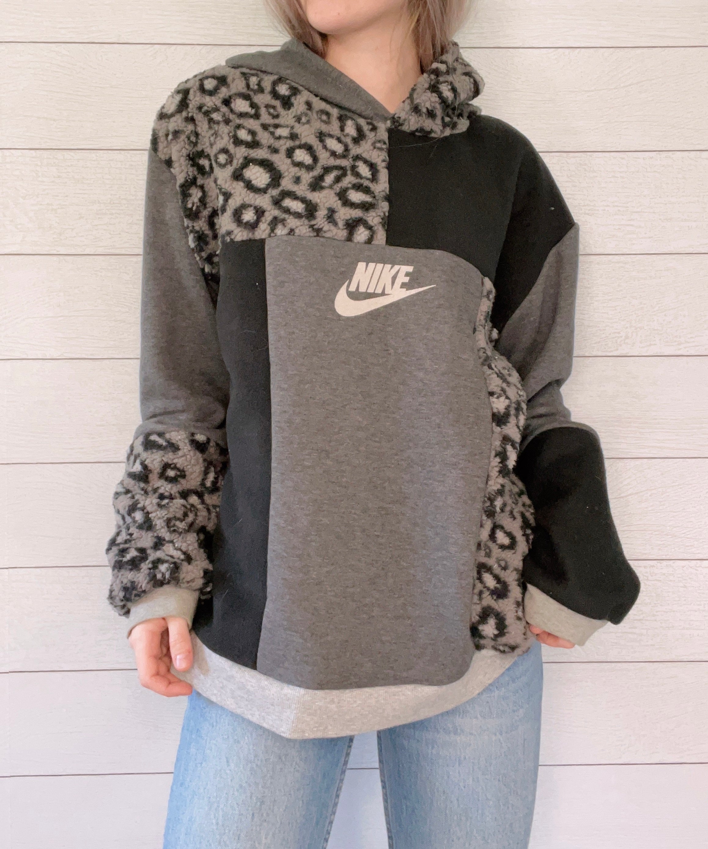 (L/XL) Leopard Sherpa 1/1 Hoodie