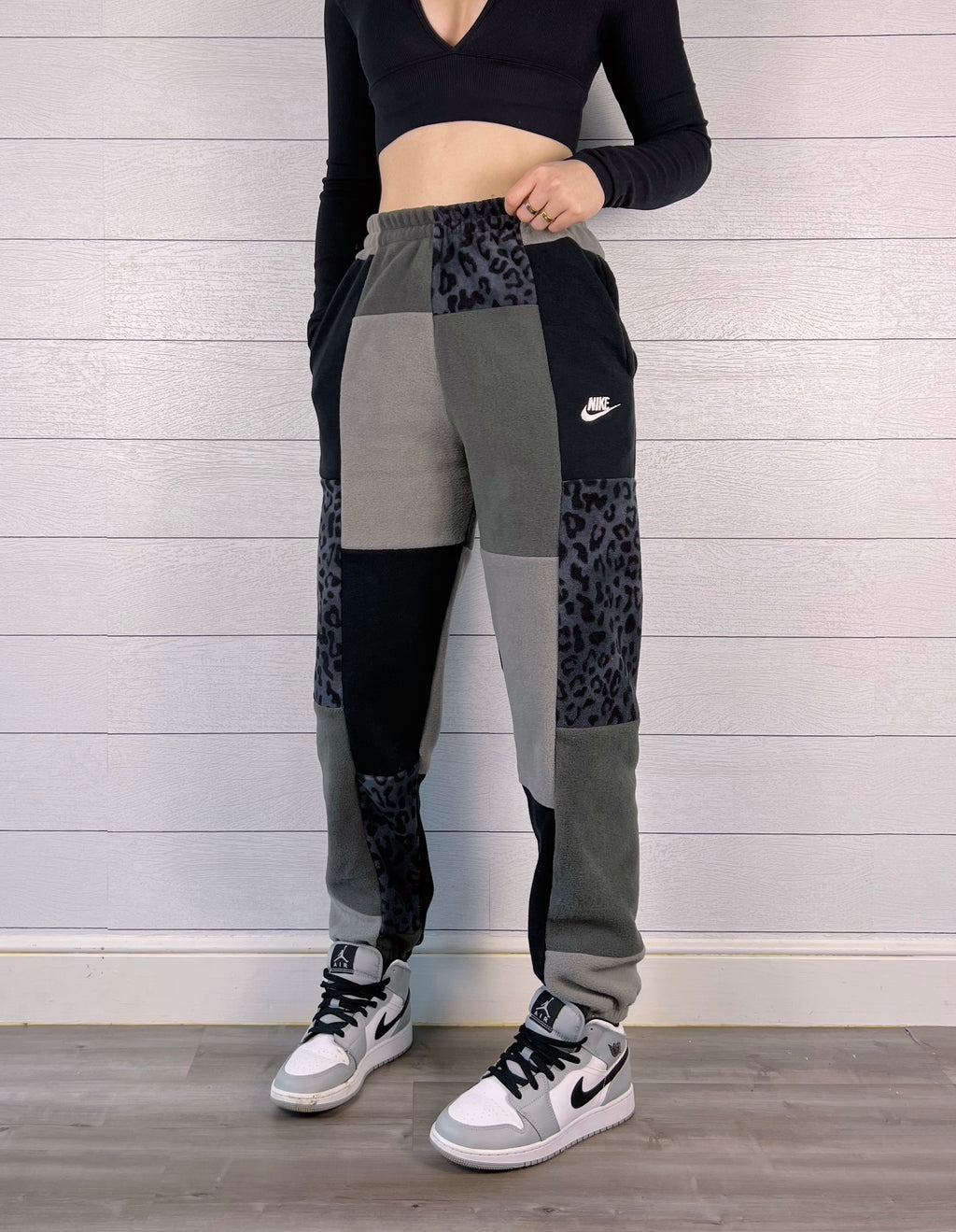 (XS/S) Diamond Leopard 1/1 Joggers +pockets