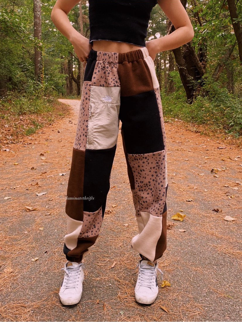 (S-L) Explorer Teddy Reworked Joggers