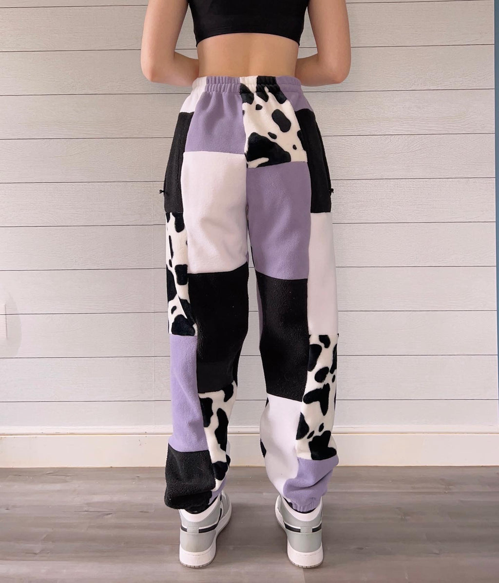 (S/M) Lavender Cow 1/1 Joggers +zipper pockets