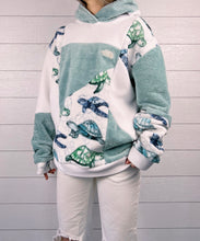 Load image into Gallery viewer, (L) Sea Turtle 1/1 Hoodie
