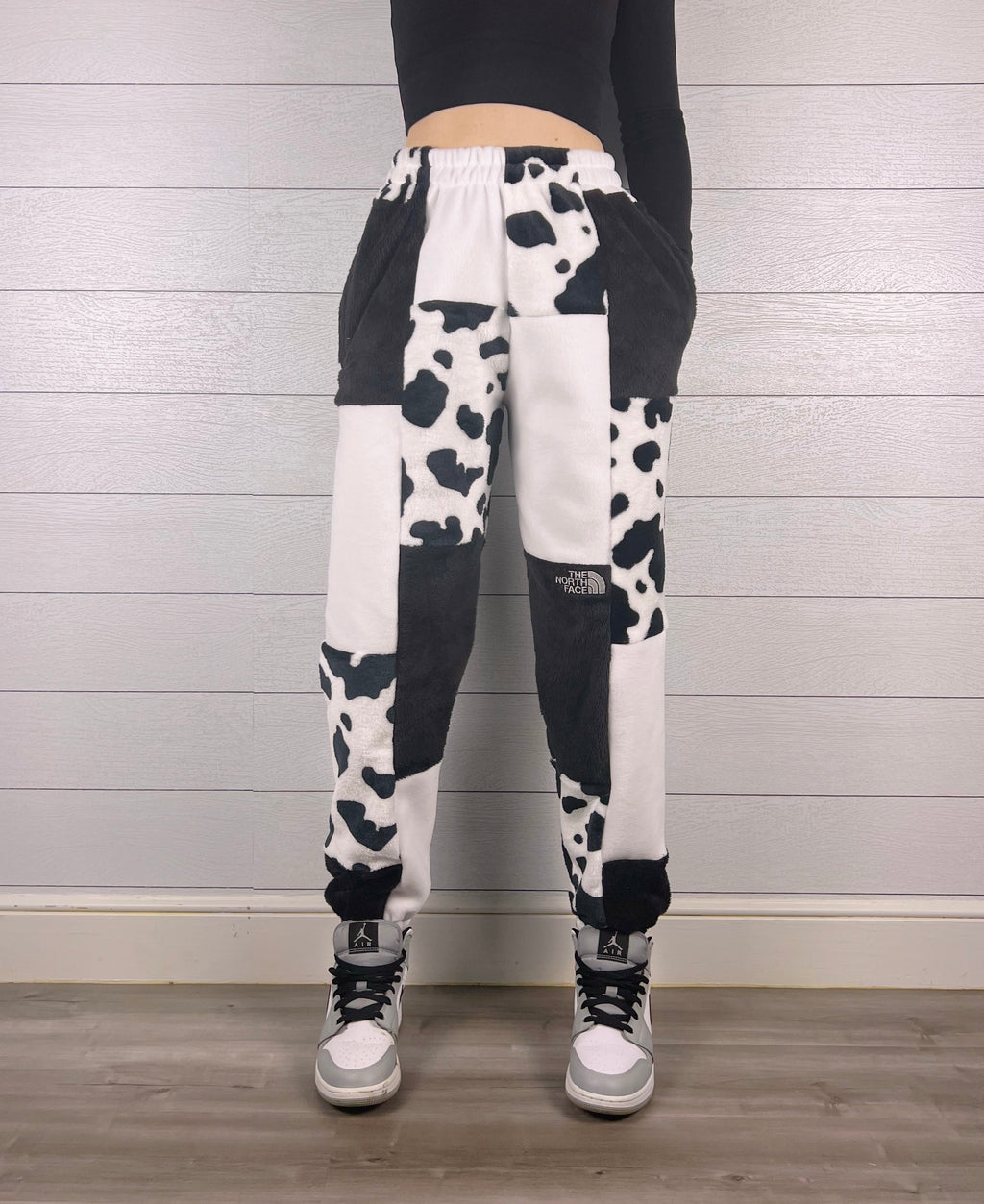 (XS/S) Diamond Cow 1/1 Joggers +zipper pockets