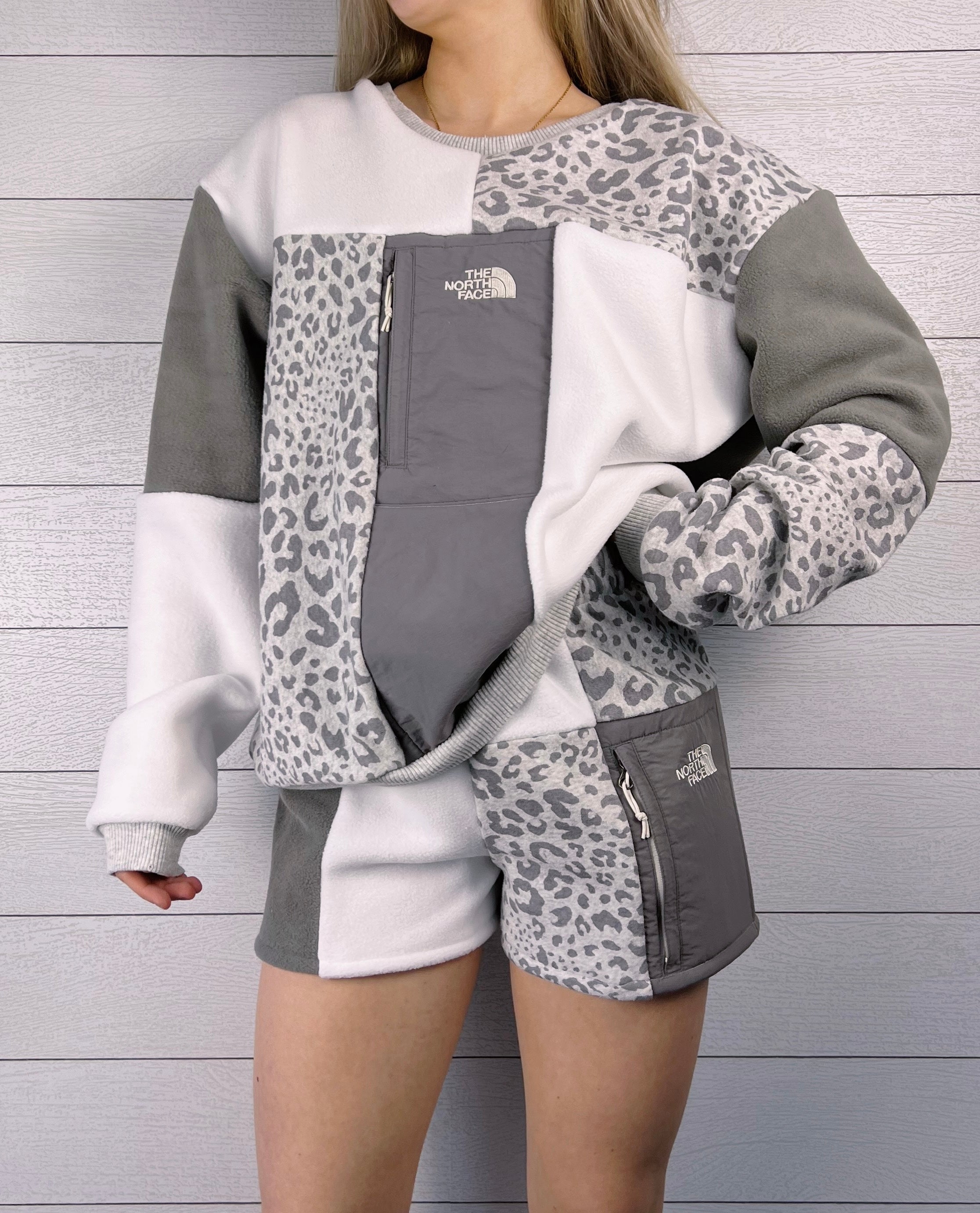 (L) Snow Leopard 1/1 Crewneck