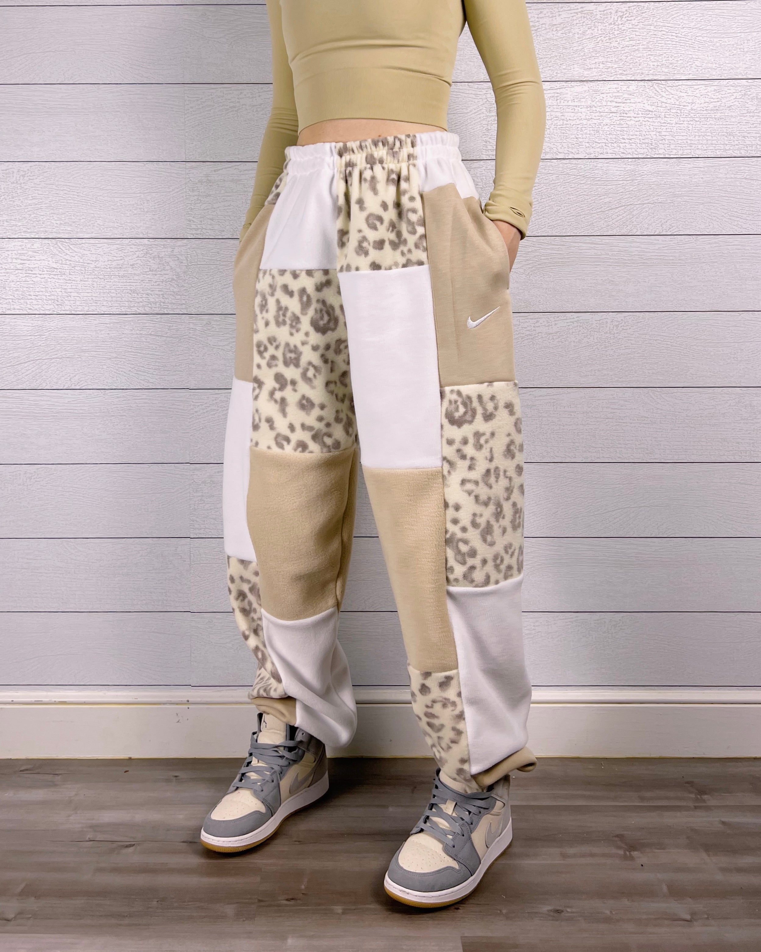 (L/XL) Neutral Leopard 1/1 Joggers +pockets
