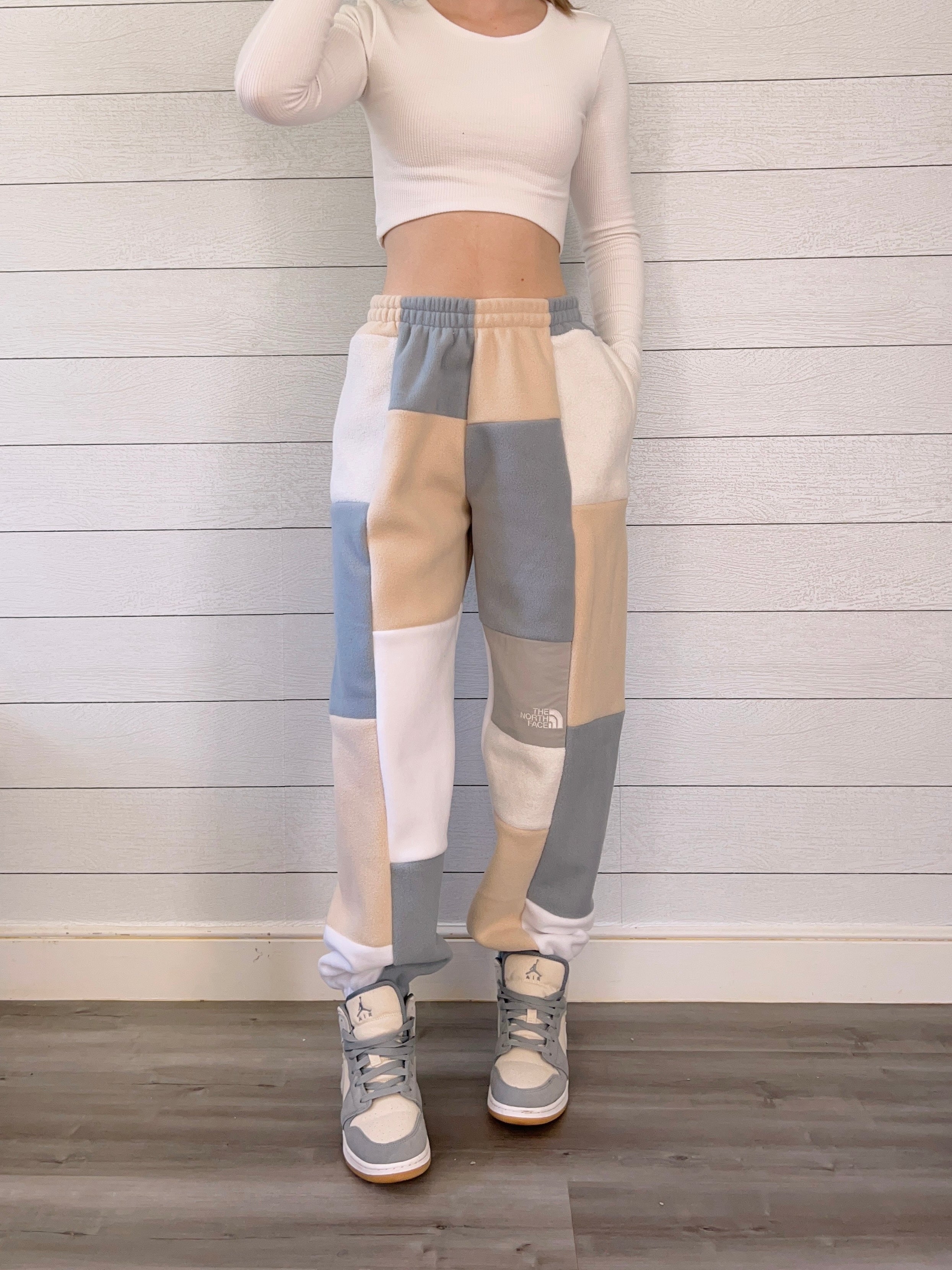 (S/M) Rustic Waves 1/1 Joggers +zipper pockets