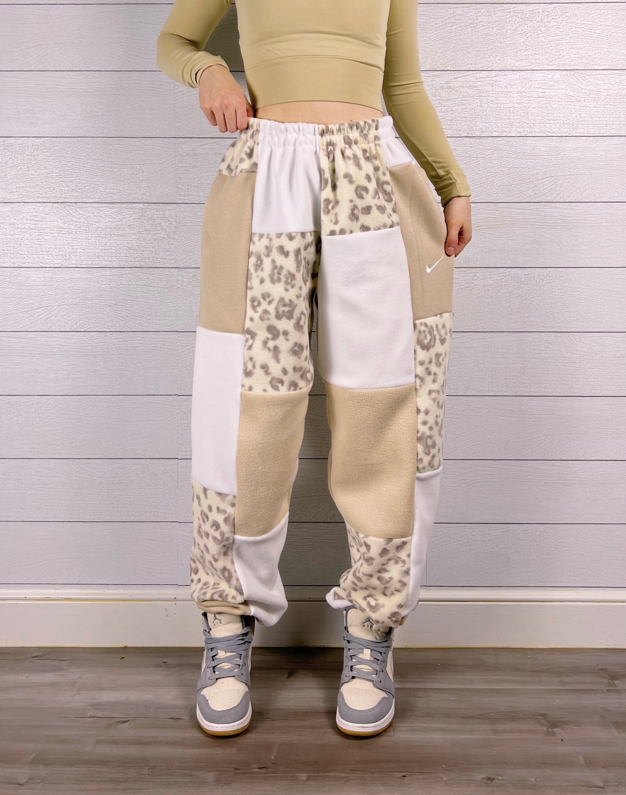 (L/XL) Neutral Leopard 1/1 Joggers +pockets