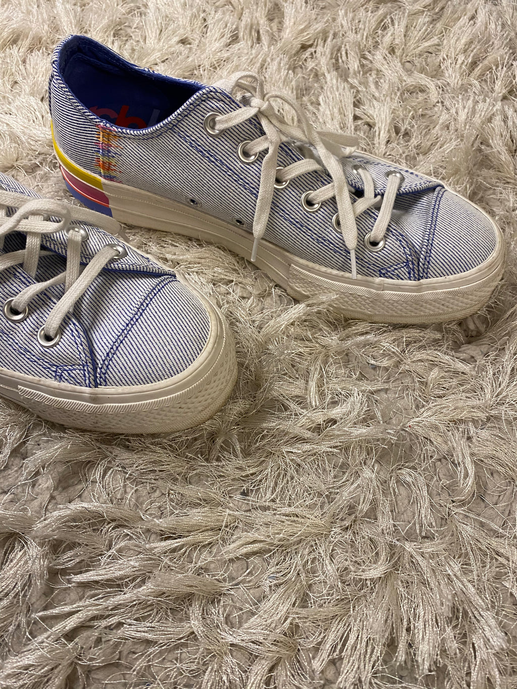 Converse Platfrom Sneakers
