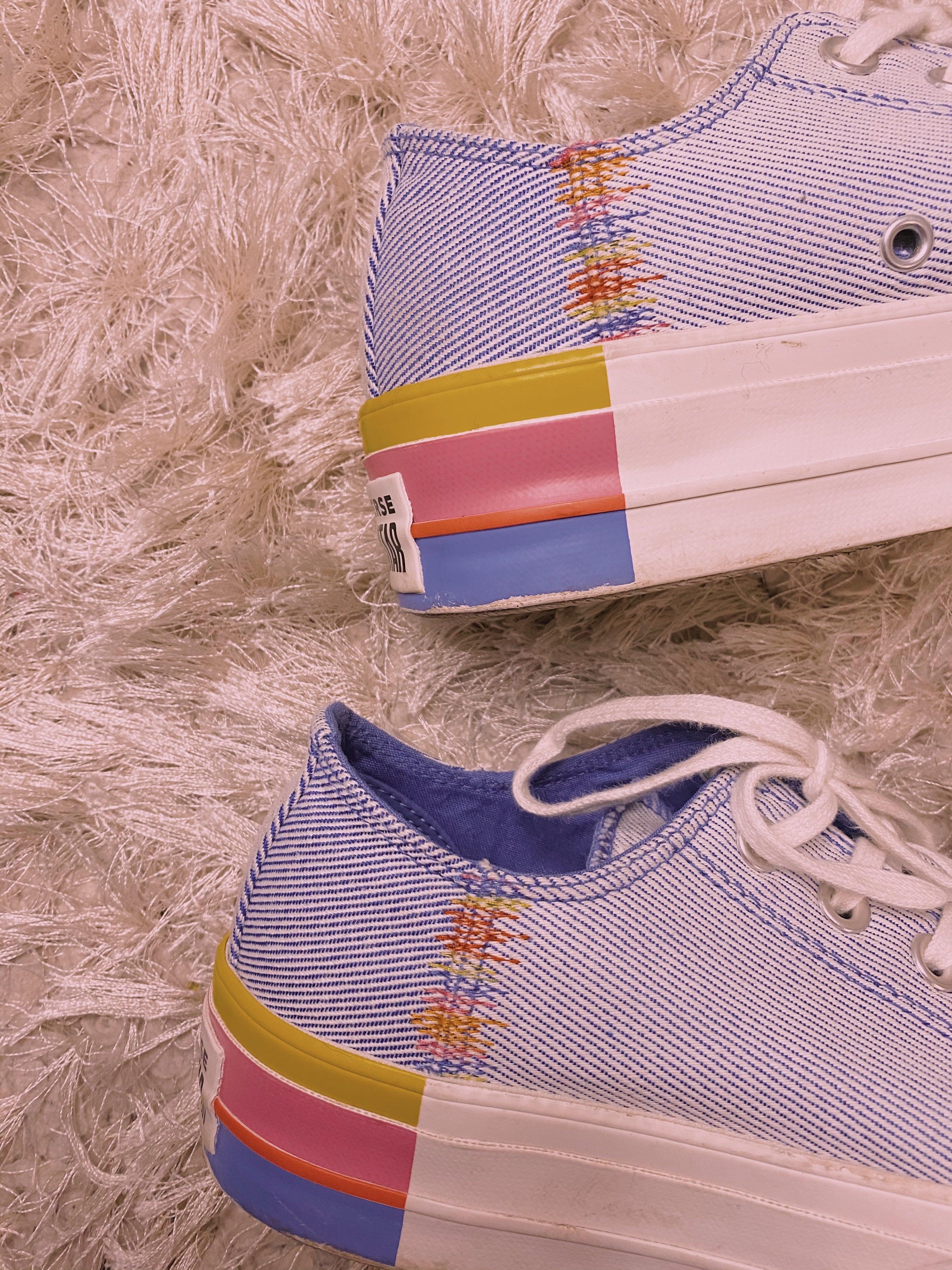 Converse Platfrom Sneakers