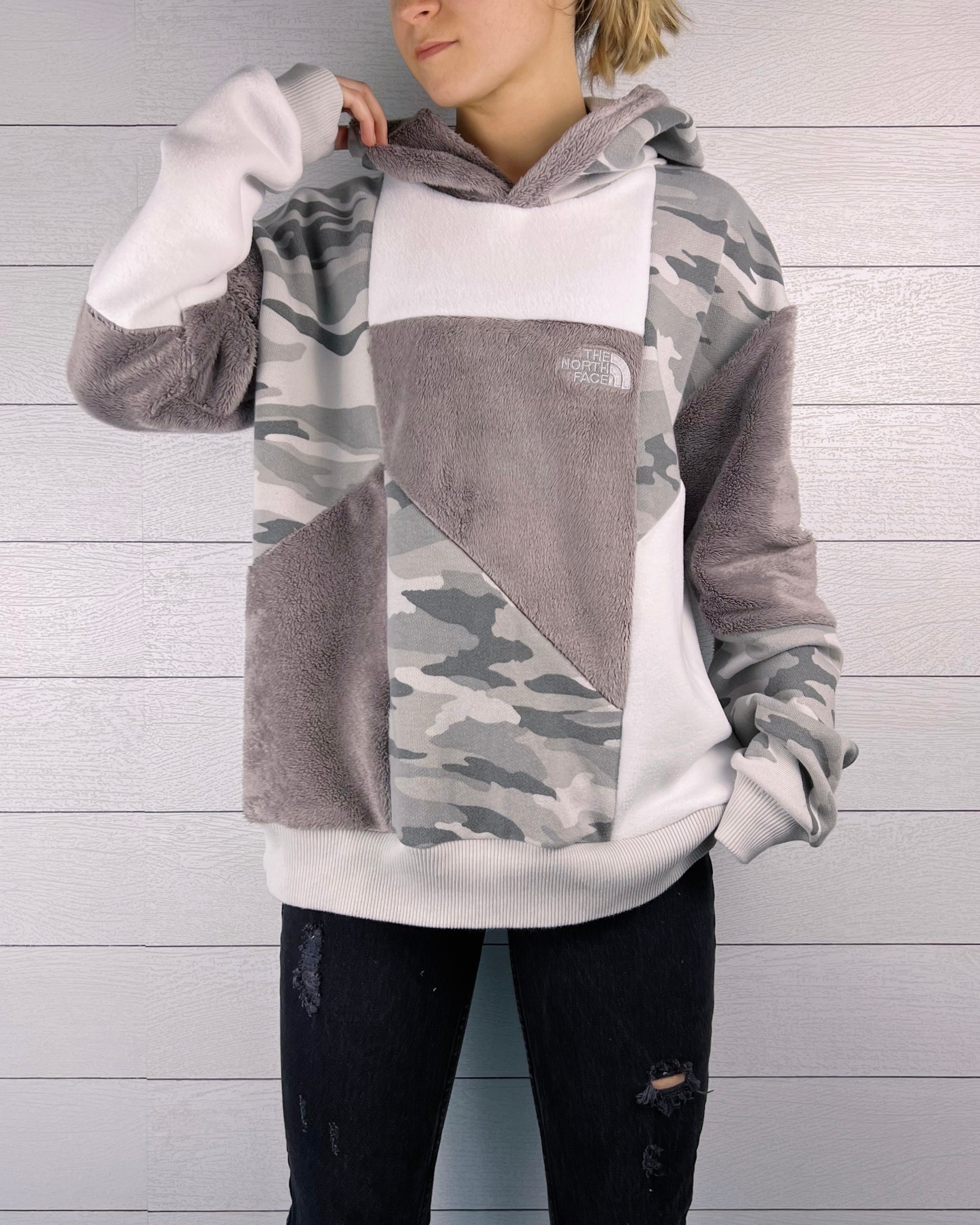 (L) Arctic Camo 1/1 Hoodie