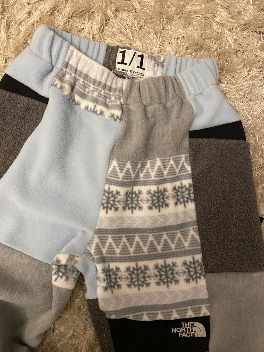(XS-M) Snowflake Reworked Joggers *+Zipper Pockets*