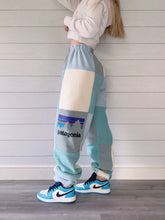 Load image into Gallery viewer, (L/XL) Seafoam 1/1 Joggers
