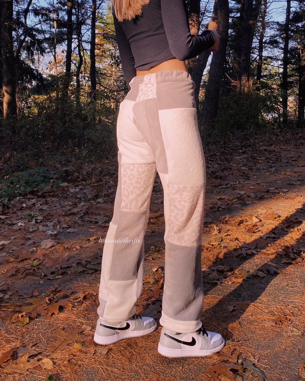 (XS/S) Snow Leopard Straight Leg Sweats