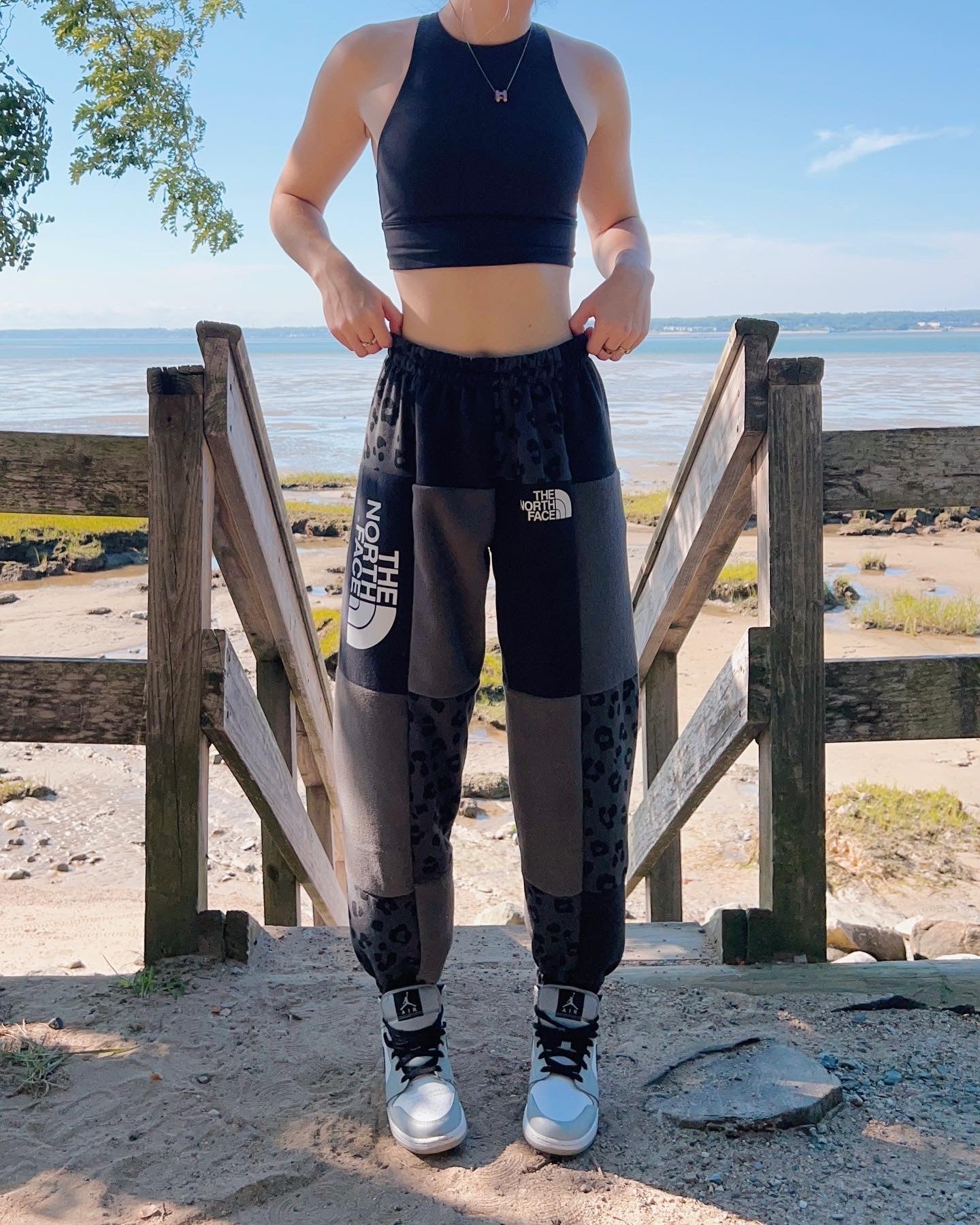 (S/M) Diamond Leopard 1/1 Joggers