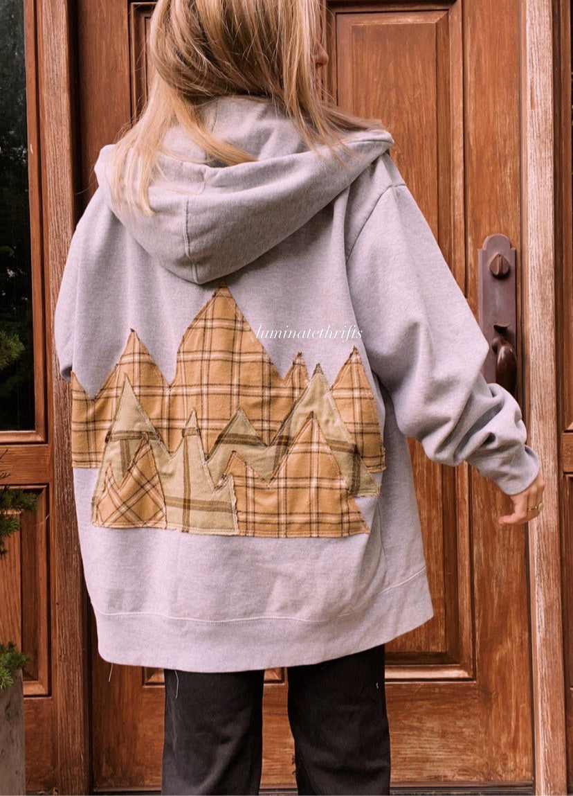 (XL/XXL) Reworked Explorer Hoodie