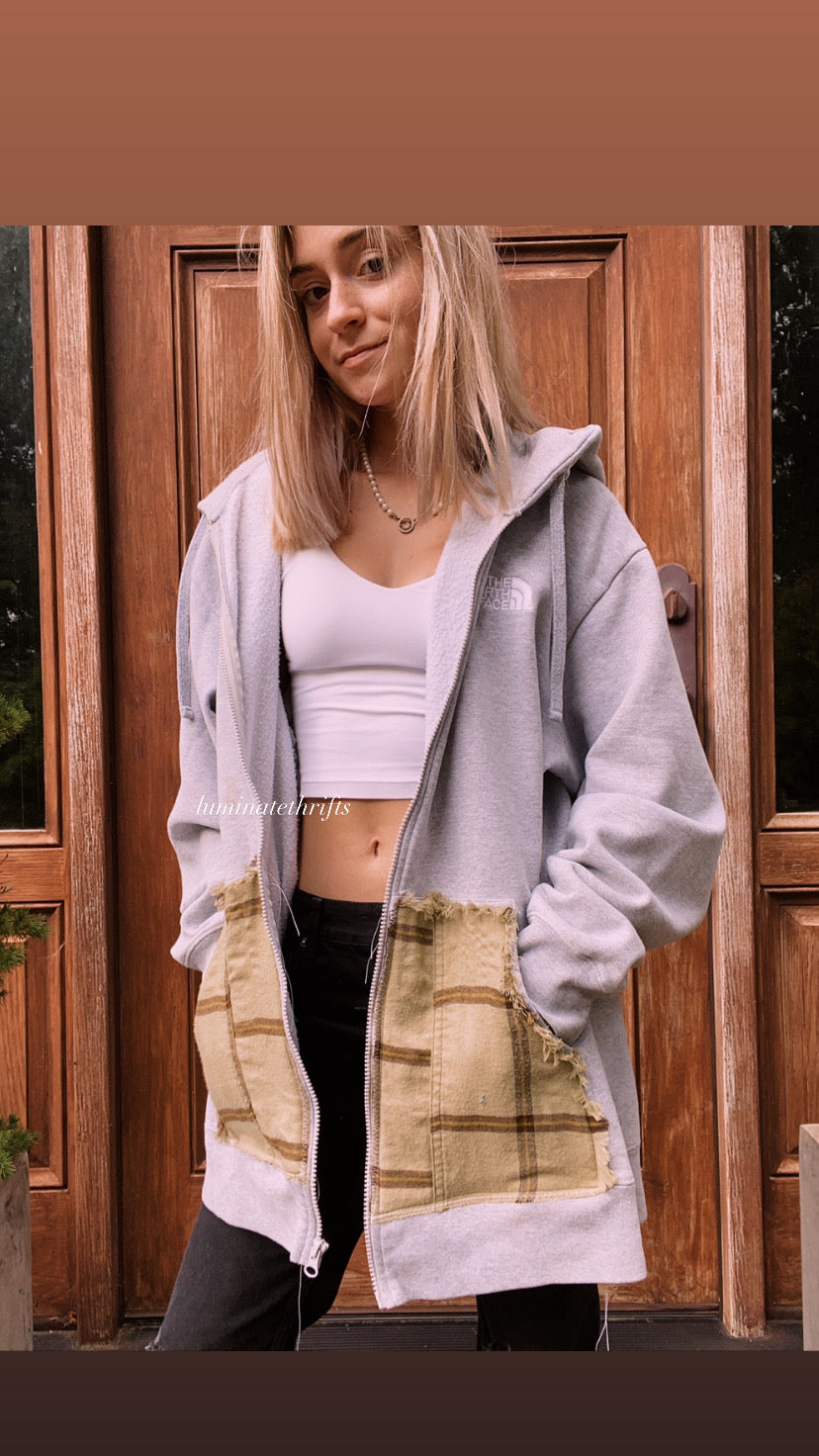 (XL/XXL) Reworked Explorer Hoodie