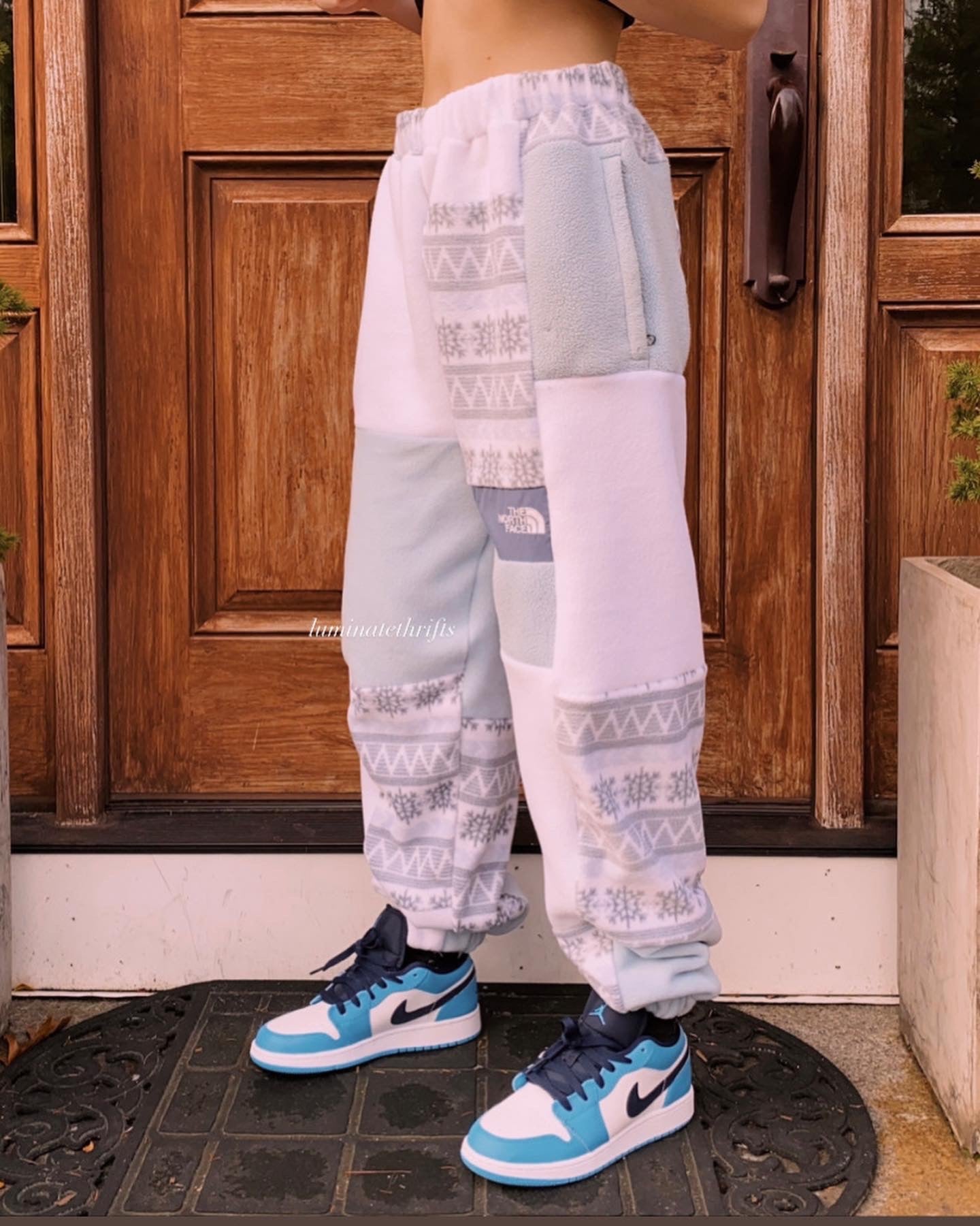 (M/L)Snowflake Reworked Joggers