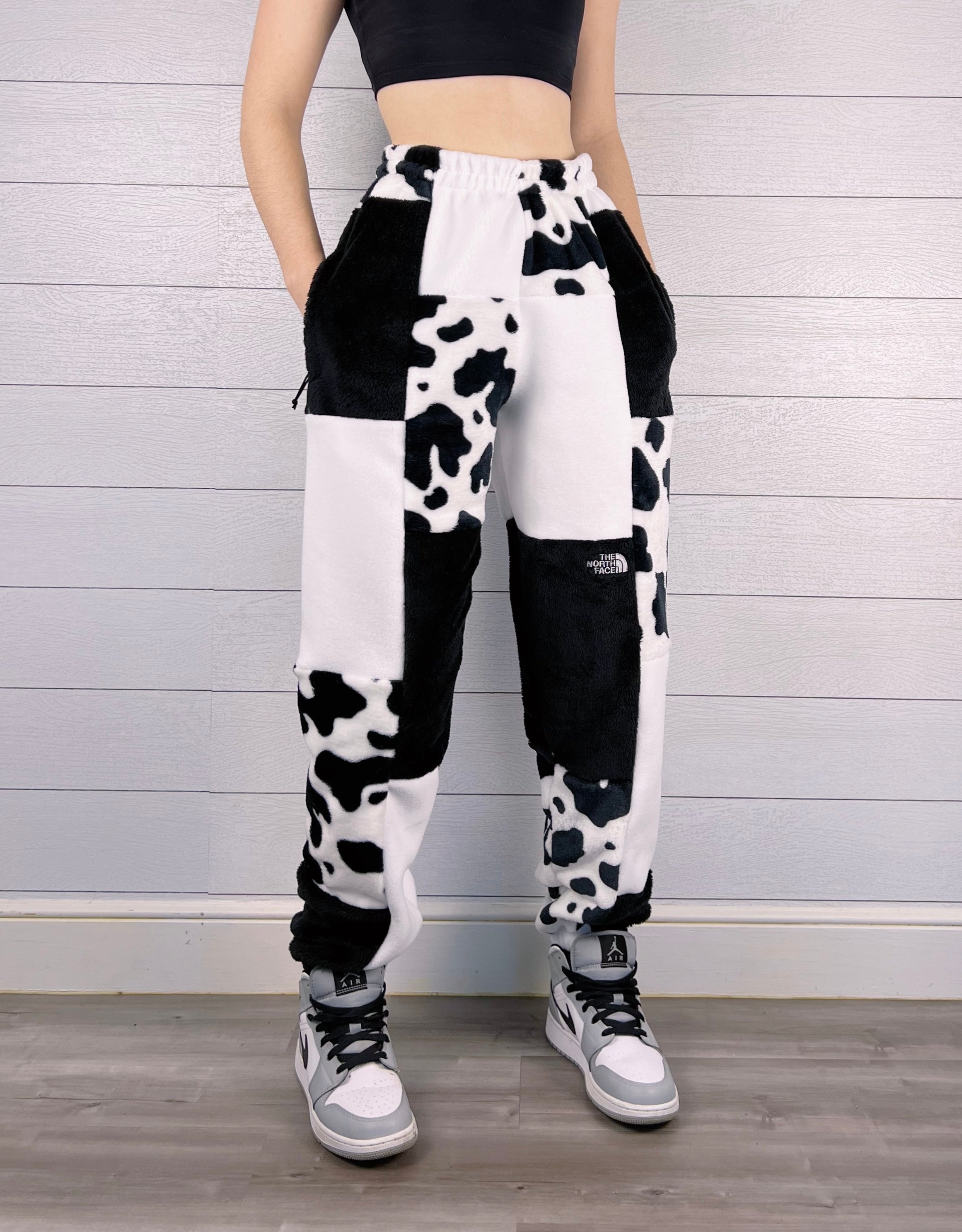 (S/M) Diamond Cow 1/1 Joggers +zipper pockets