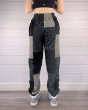 Load image into Gallery viewer, (S/M) Diamond Leopard 1/1 Joggers
