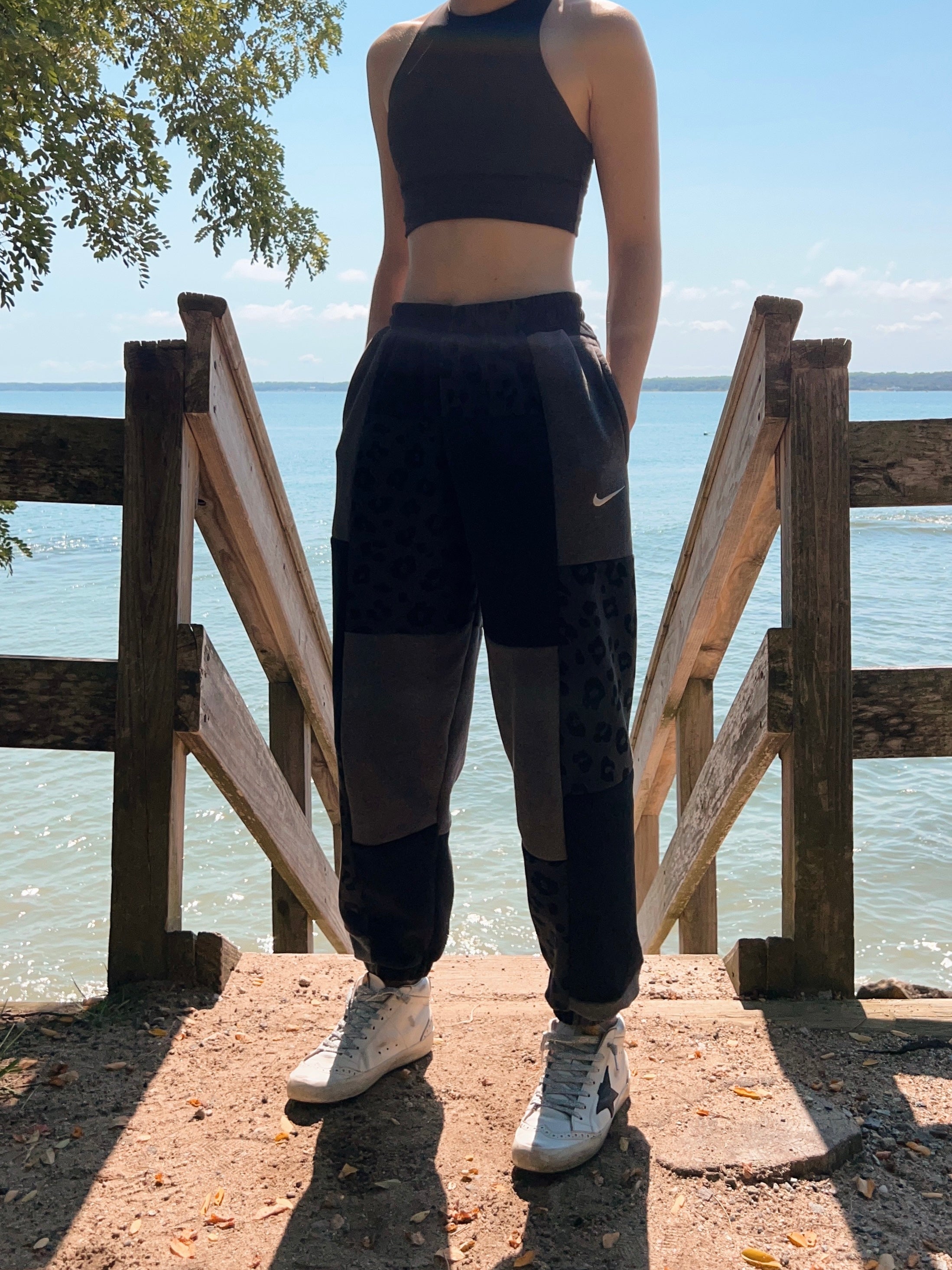 (S/M) Diamond Leopard 1/1 Joggers with pockets