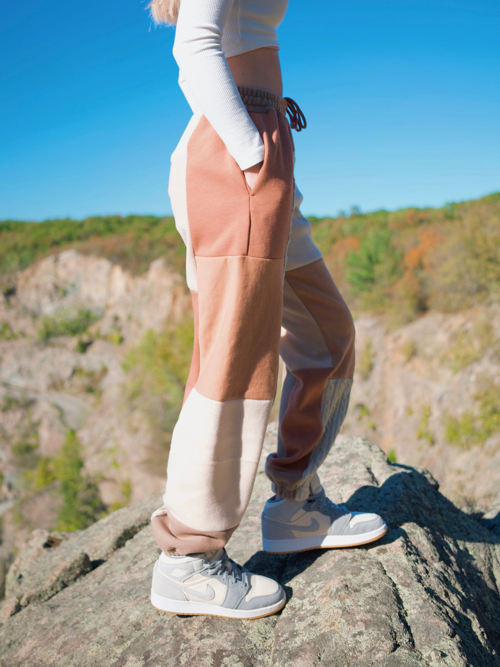 (S/M) Sweater Weather 1/1 Joggers +pockets