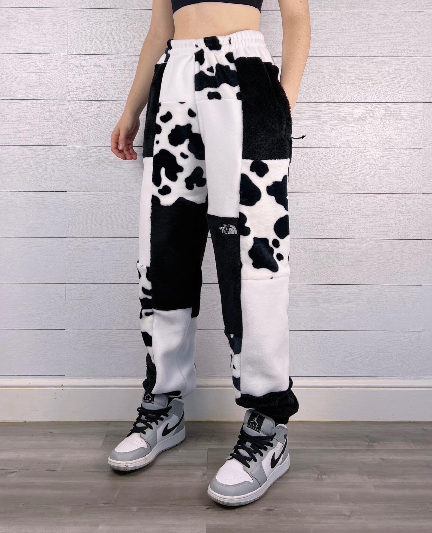 (S/M) Diamond Cow 1/1 Joggers +zipper pockets