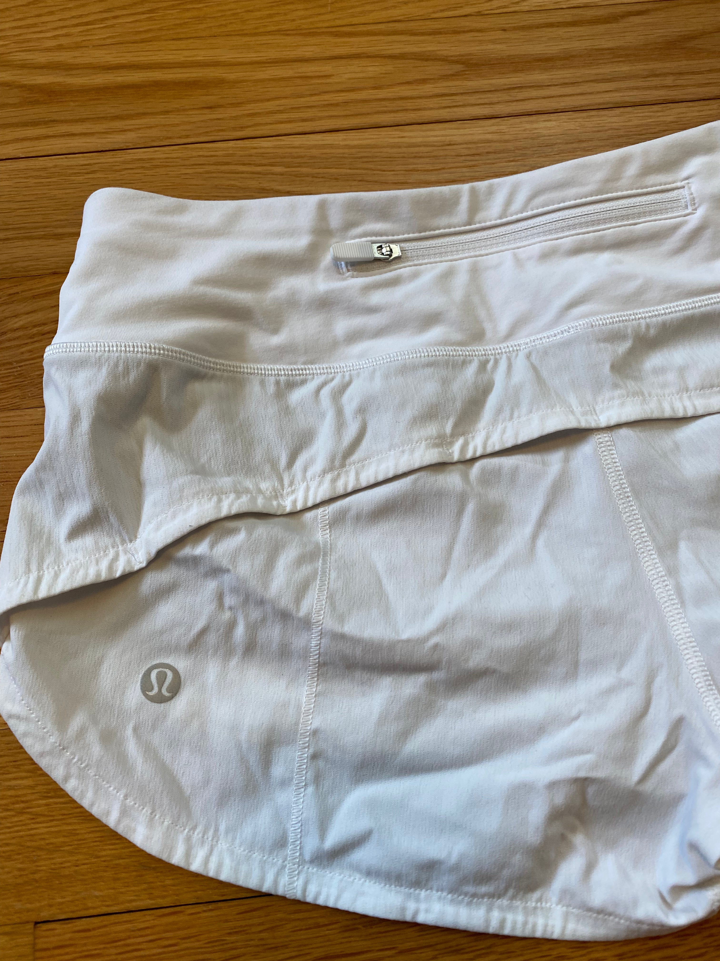 (XS-2) White Lululemon Shorts