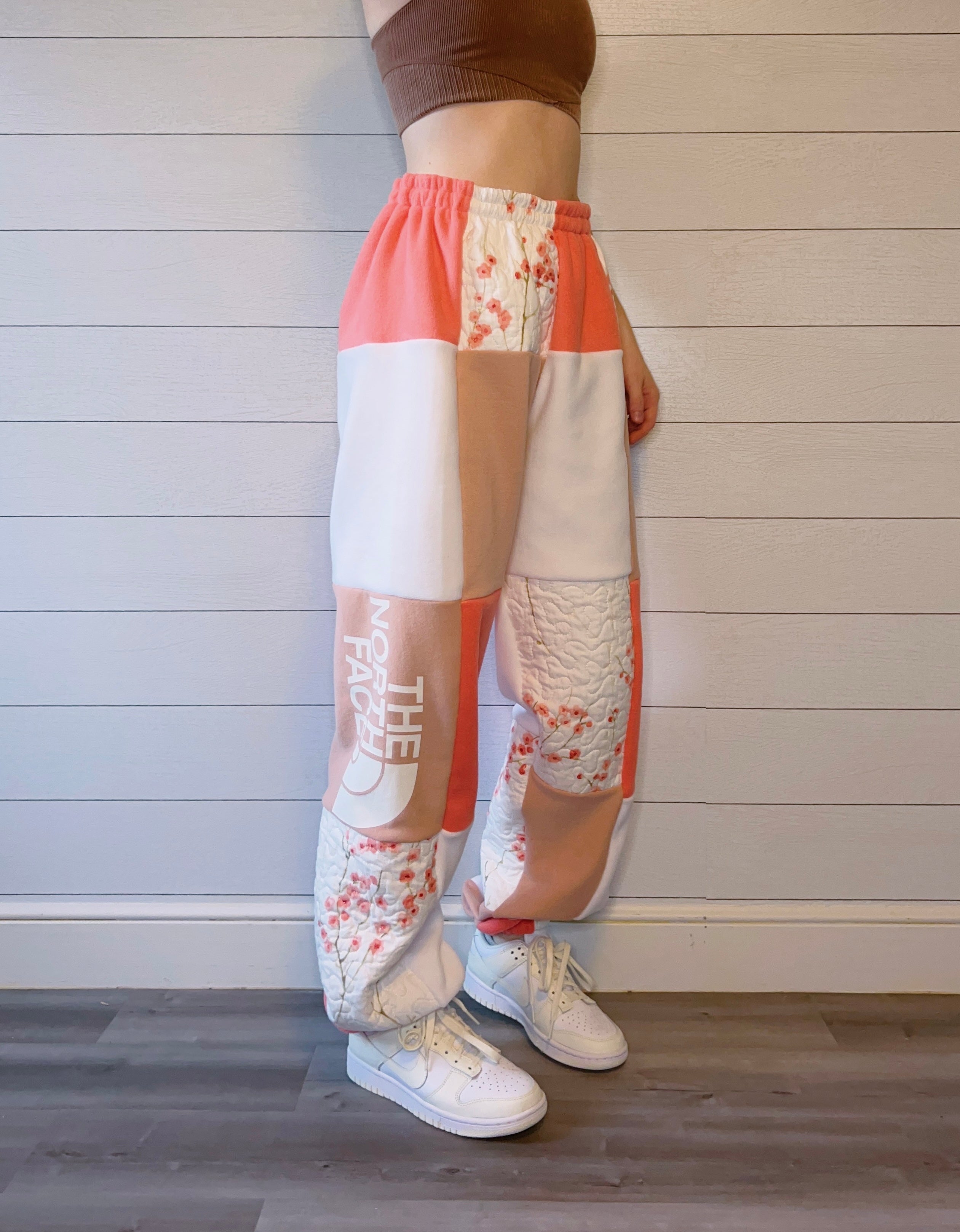 (L/XL) Floral Quilt 1/1 Joggers