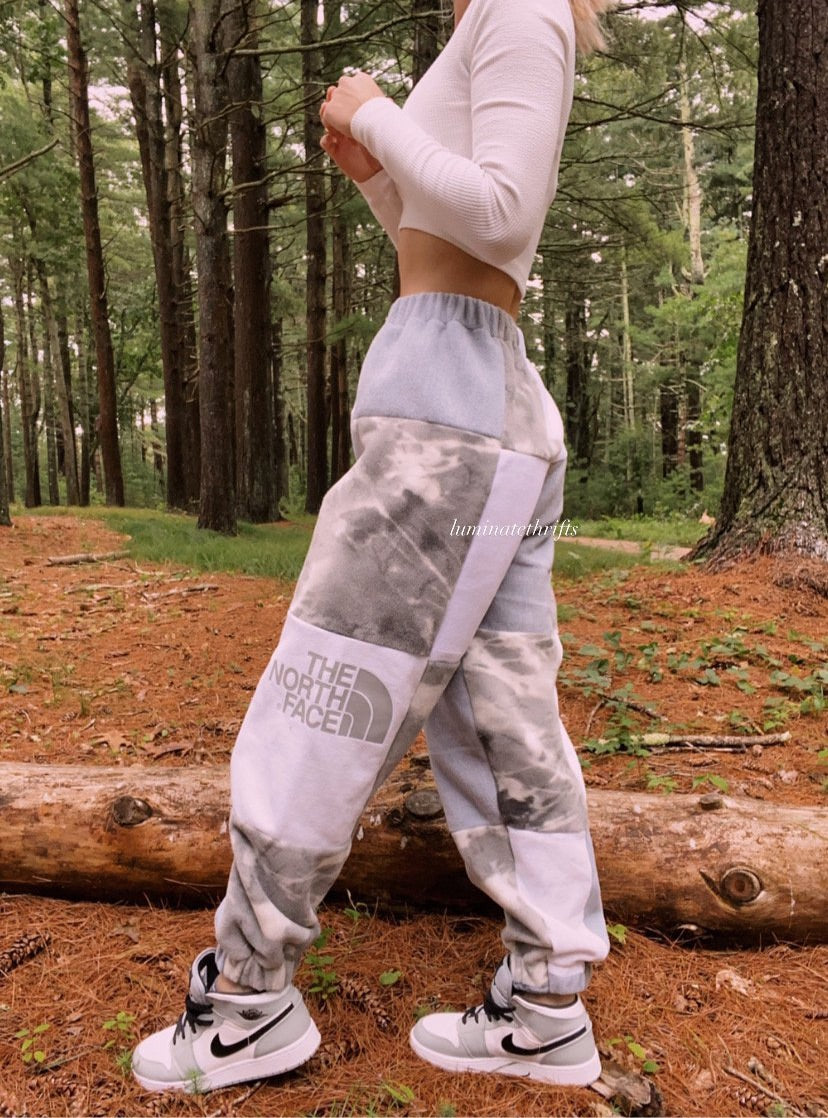 (XS-M) Light Diamond Starburst Reworked Joggers