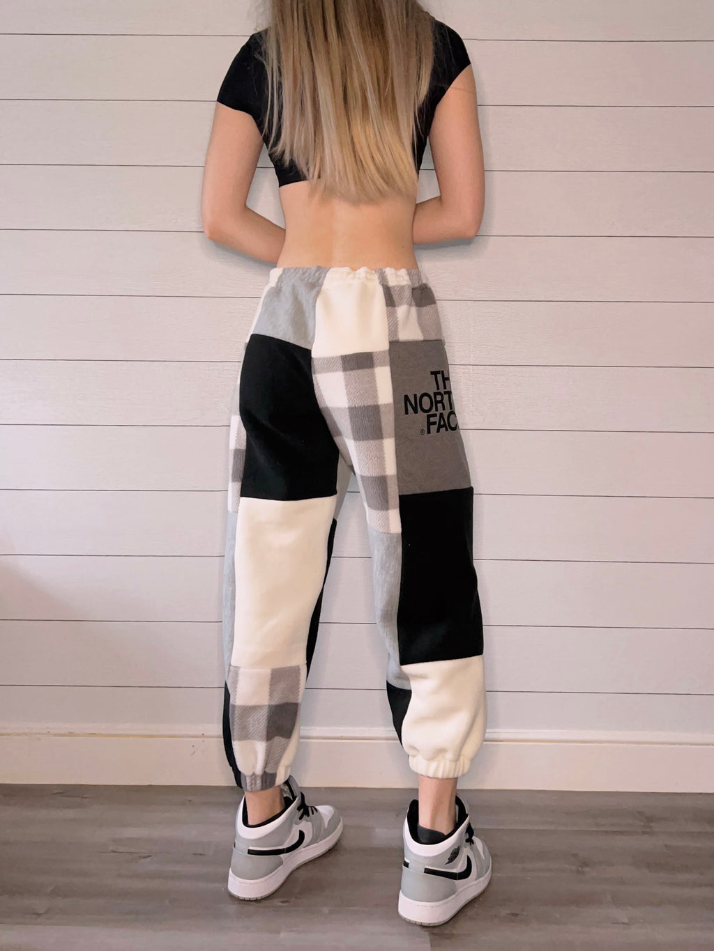 (S/M) Diamond Plaid 1/1 Joggers **short
