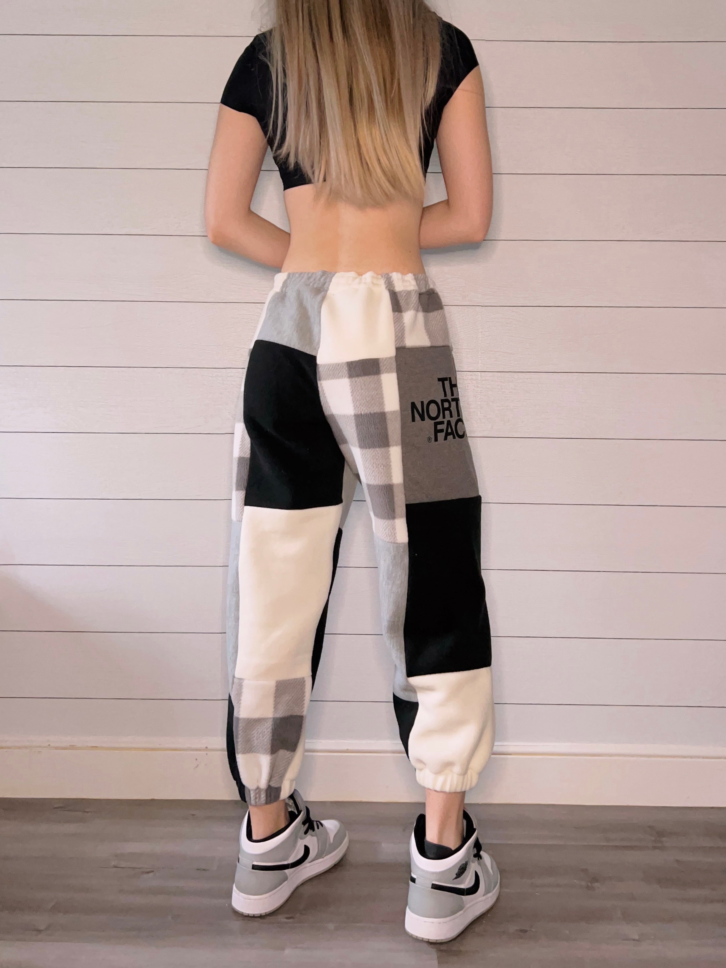 (S/M) Diamond Plaid 1/1 Joggers **short