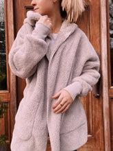 Load image into Gallery viewer, (M/L) Light Grey Fluffy Cardigan
