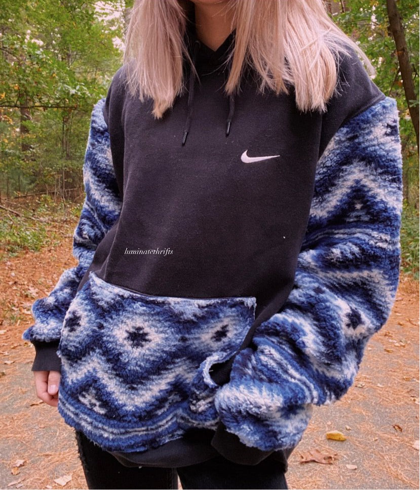 (XL) Aztec Sherpa Reworked Hoodie