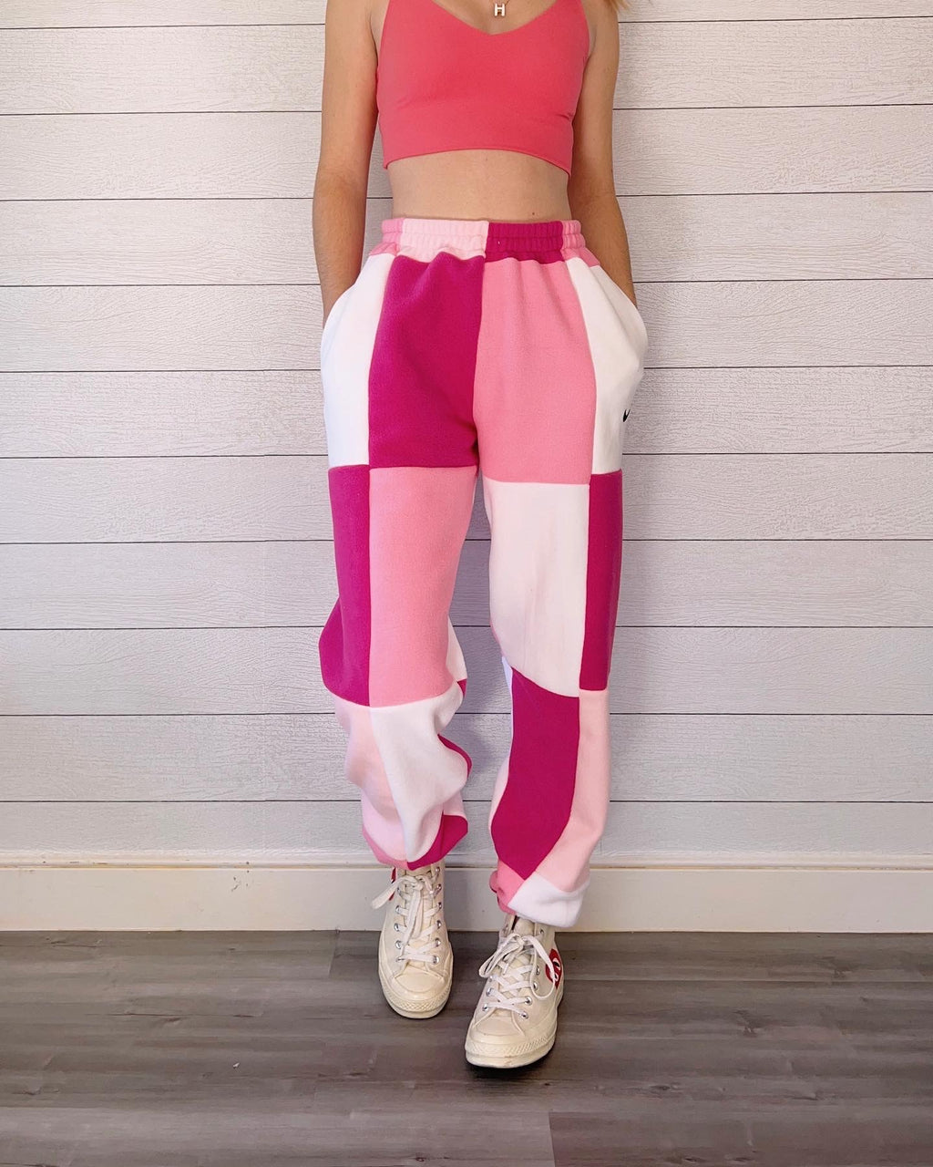 (S/M) Tulip Pink 1/1 Joggers