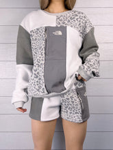 Load image into Gallery viewer, (S/M) Snow Leopard 1/1 Shorts
