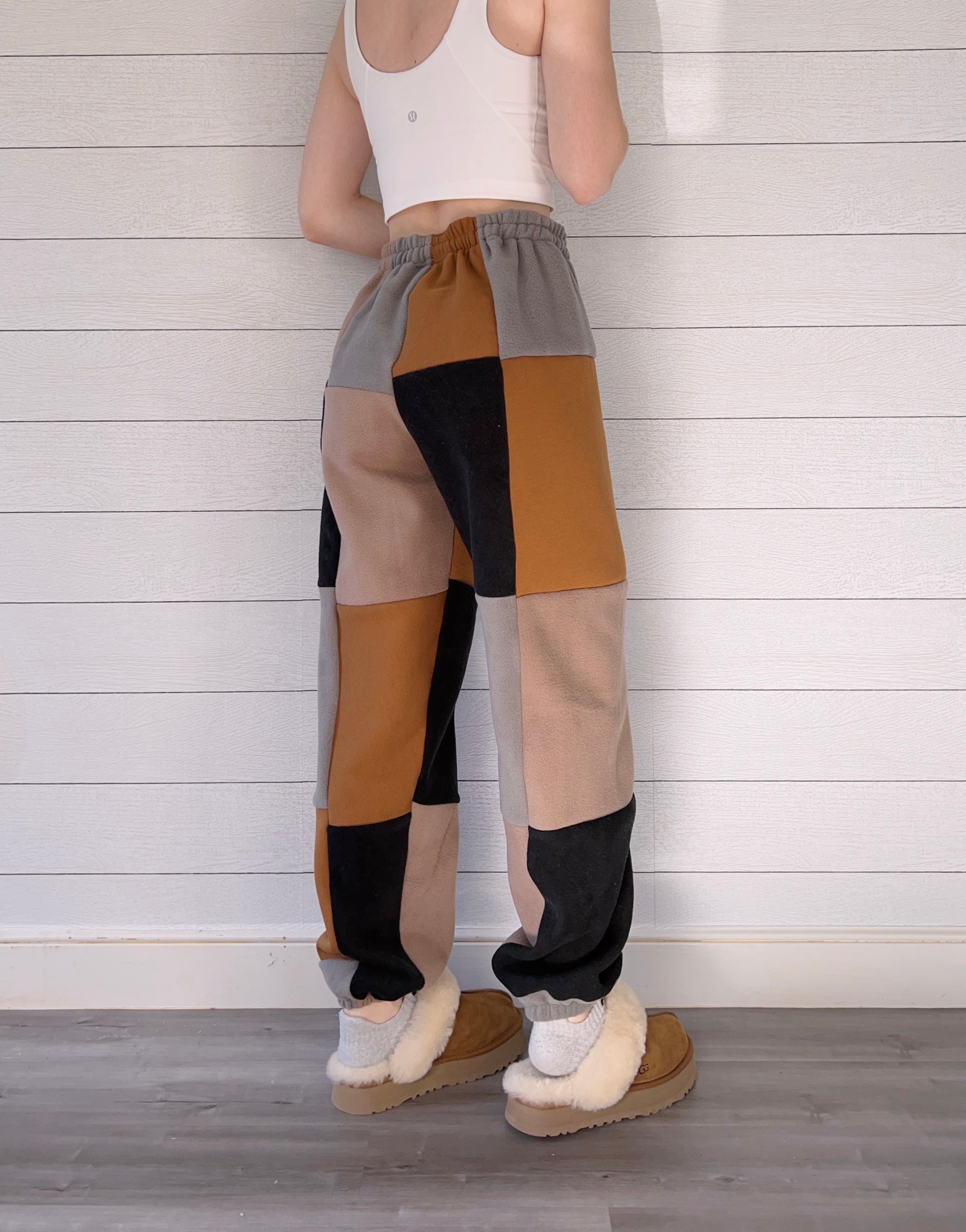 (M/L) Rustic Camel 1/1 Joggers