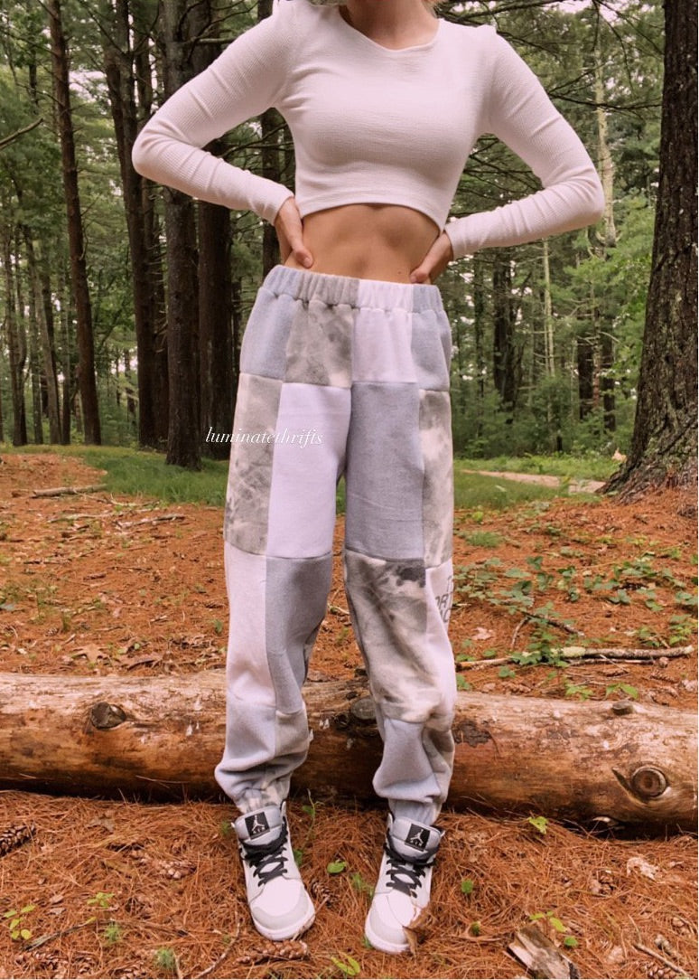 (XS-M) Light Diamond Starburst Reworked Joggers