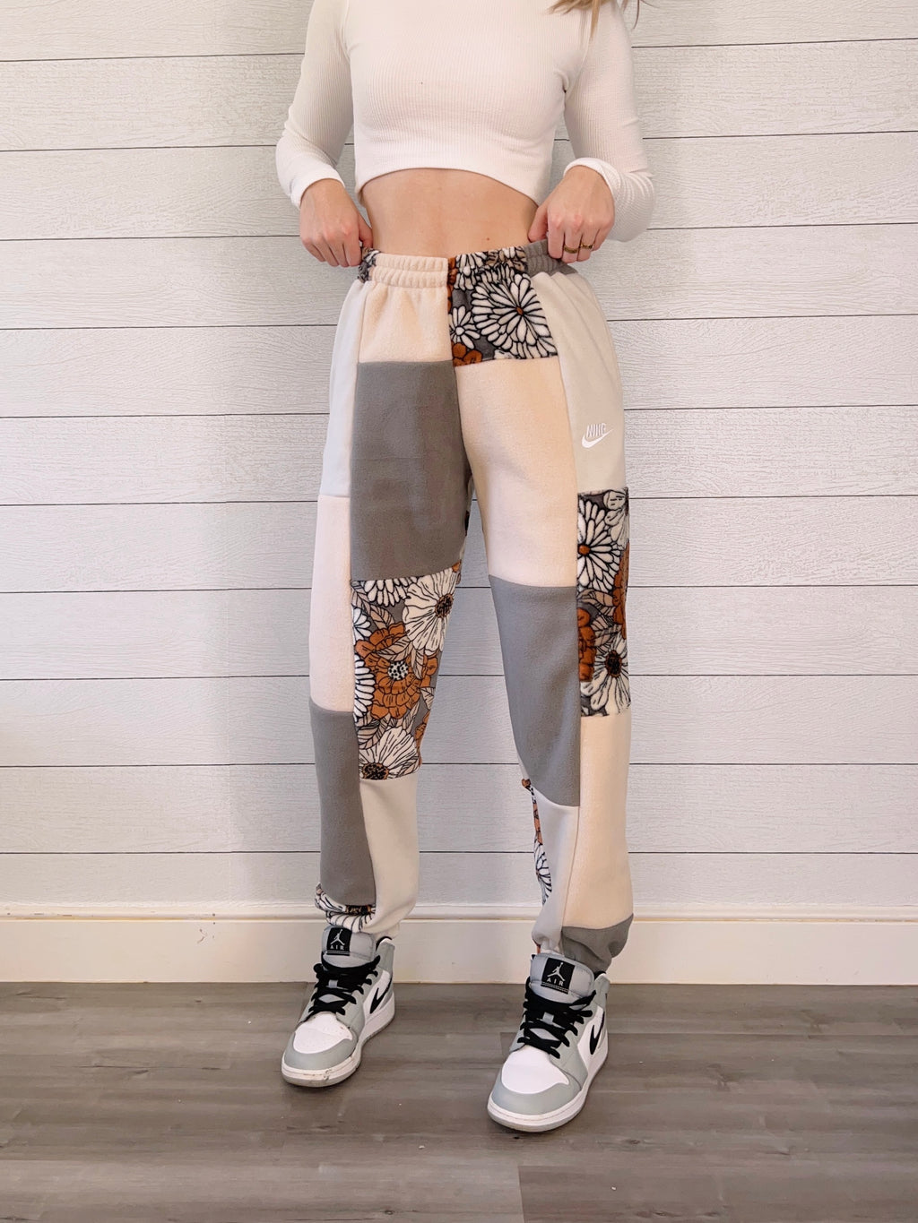 (XS/S) Rustic Floral 1/1 Joggers +pockets