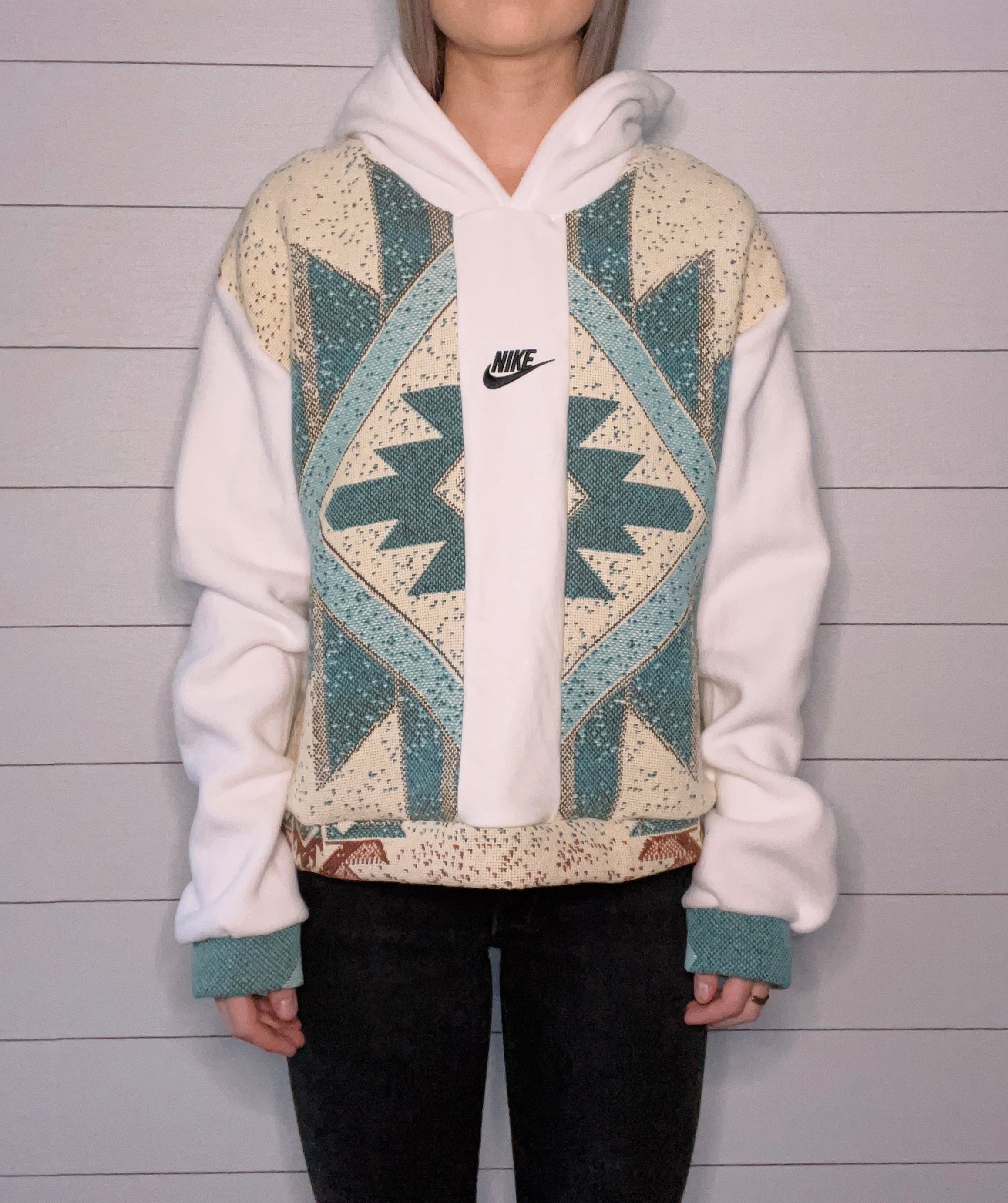 (M/L) Aztec Blanket 1/1 Hoodie