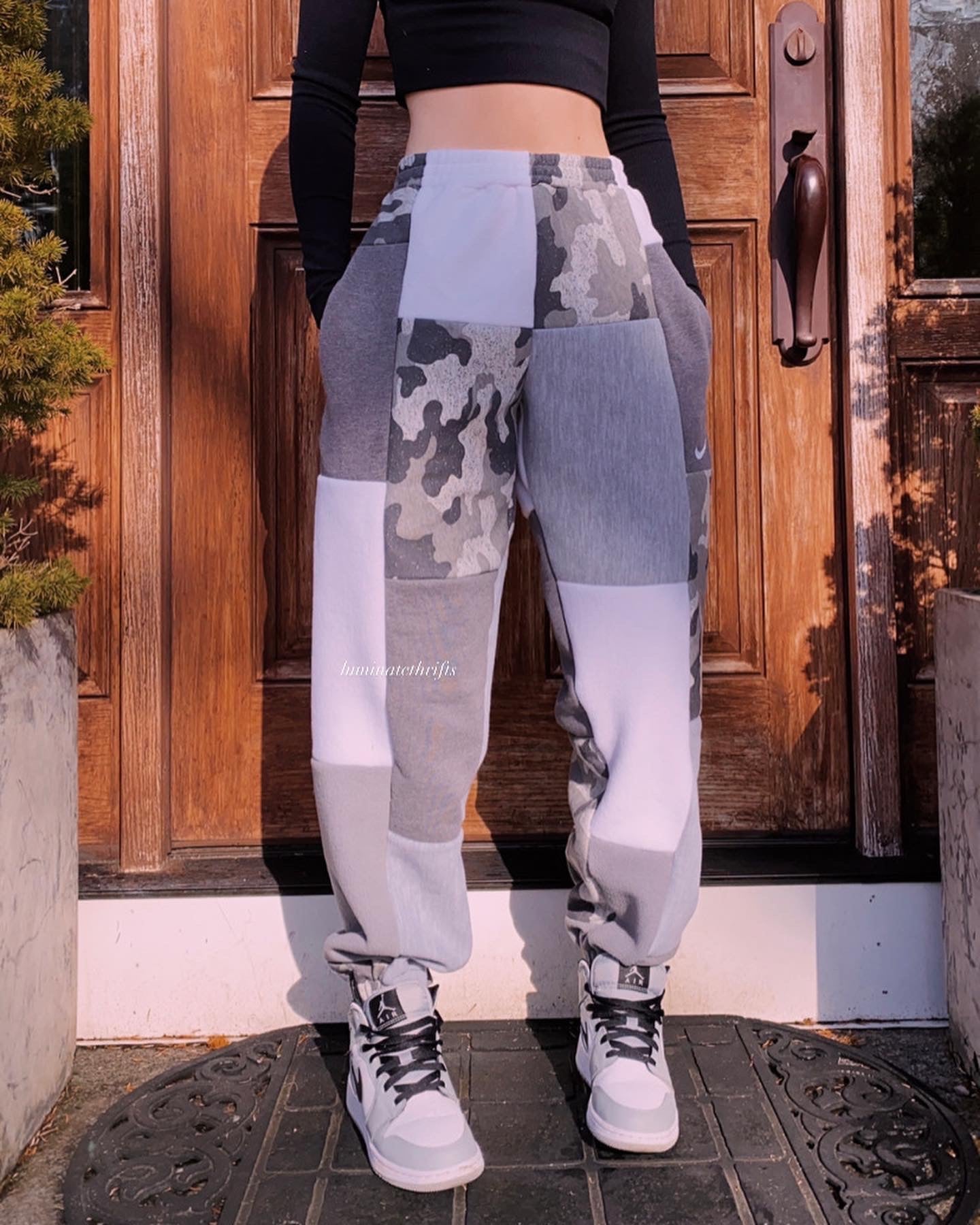 (L/XL) Diamond Camo Reworked Joggers