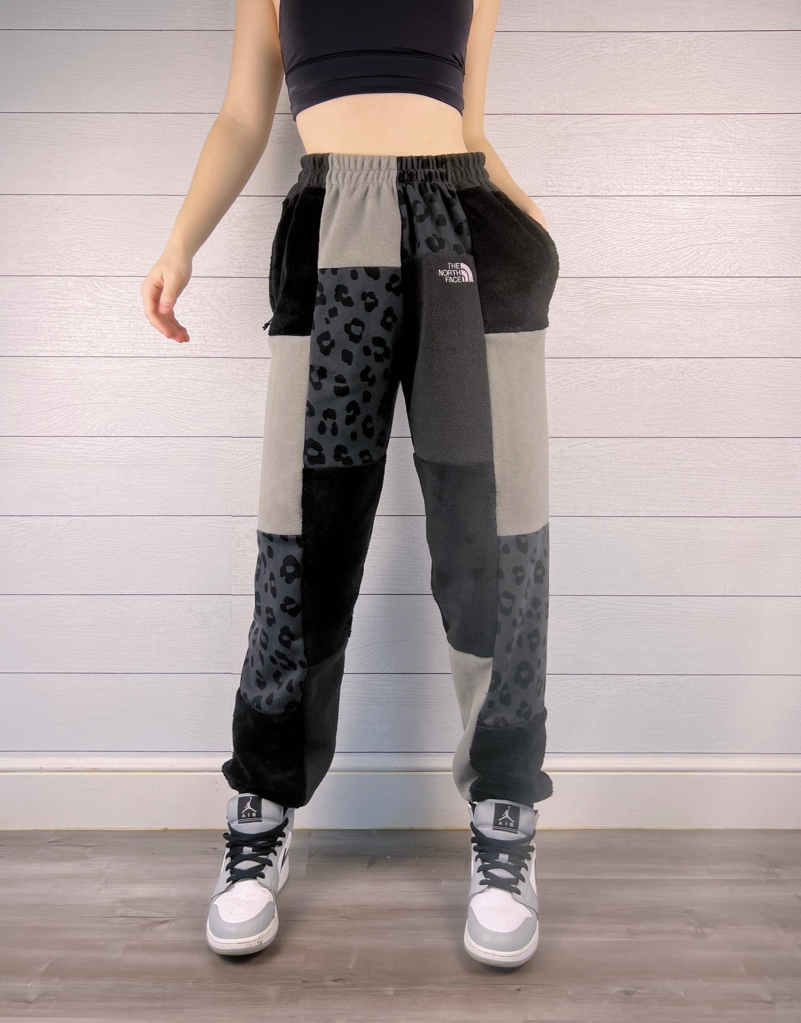 (S/M) Diamond Leopard 1/1 Joggers