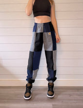 Load image into Gallery viewer, (S/M) Rustic Navy 1/1 Joggers
