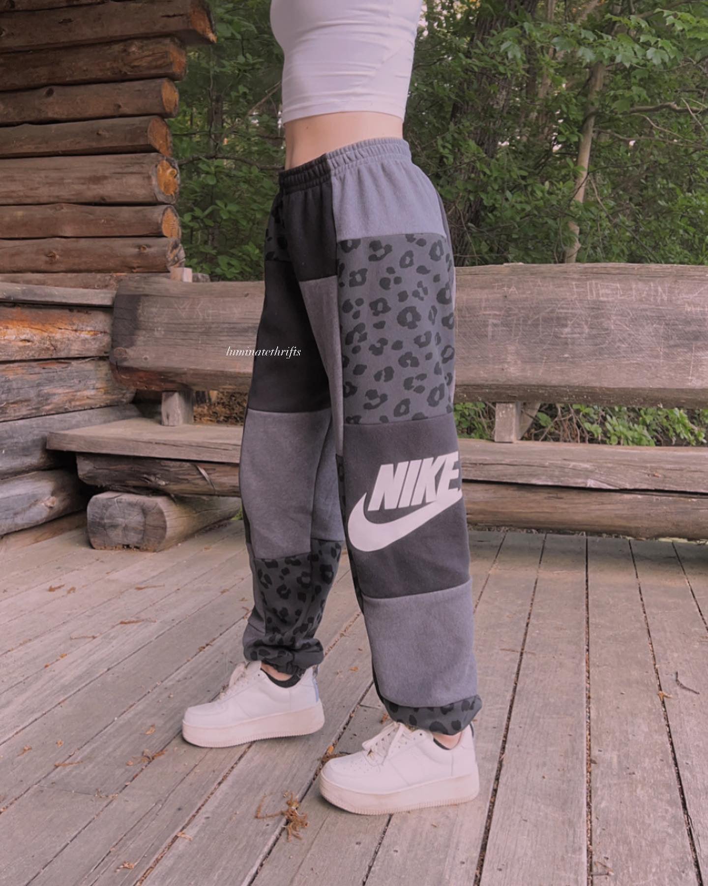 (M/L) Diamond Leopard Reworked Joggers